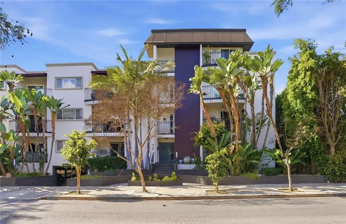 625 N Flores #104, West Hollywood, CA 90048 - #1