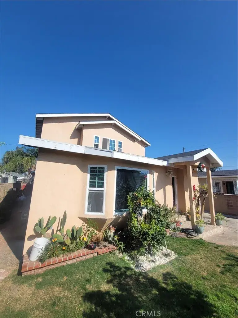 1327 W F, Wilmington, CA 90744 - Image #2