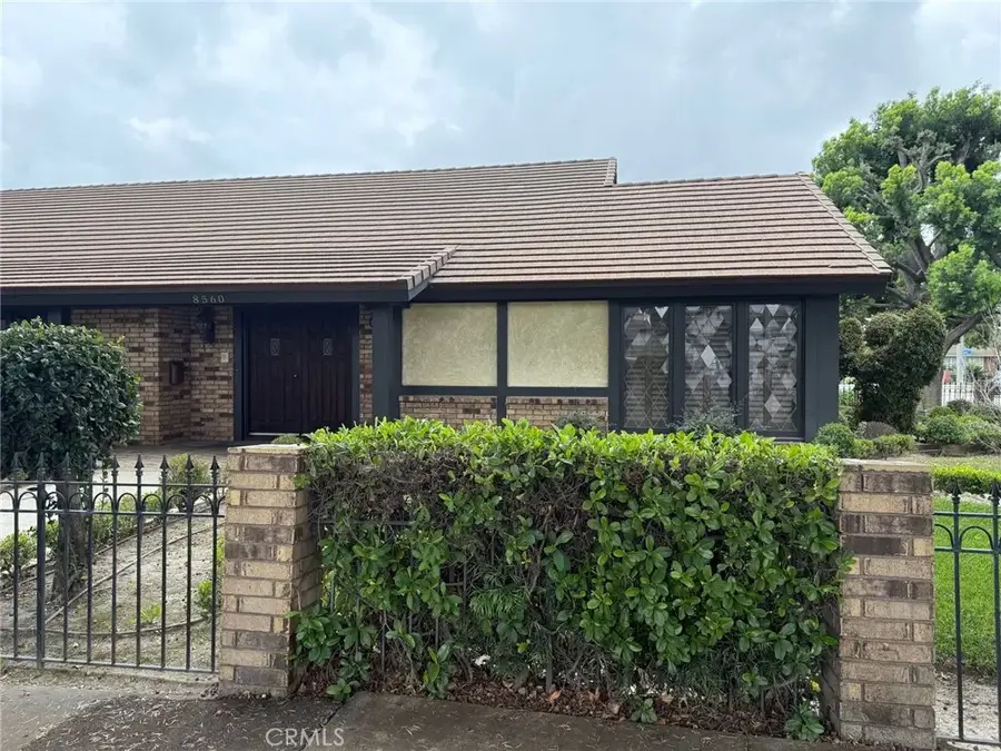 8560 Cherokee Drive, Downey, CA 90241 - Image #2