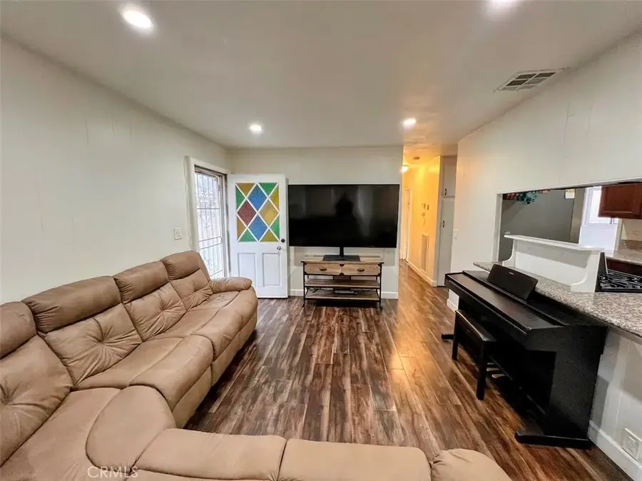 16600 Orange #124, Paramount, CA 90723 - #3