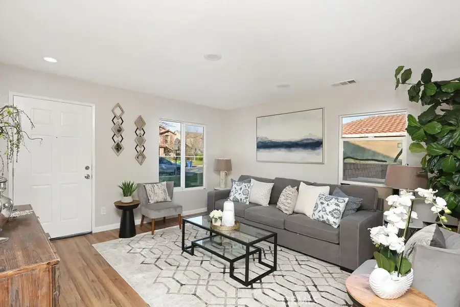 1832 E Ivesbrook, Lancaster, CA 93535 - #3