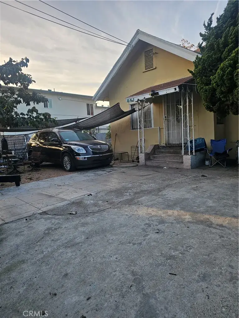 227 W 47th Street, Los Angeles, CA 90037 - #2
