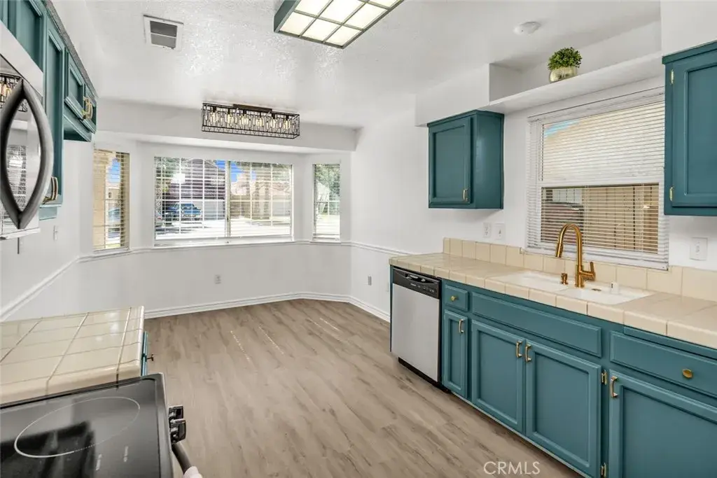 7704 River Mist Avenue, Bakersfield, CA 93313 - #1