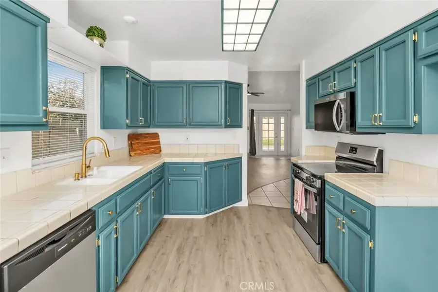 7704 River Mist Avenue, Bakersfield, CA 93313 - #2