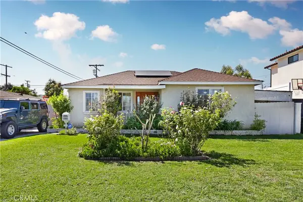 8444 Albia, Downey, CA 90242