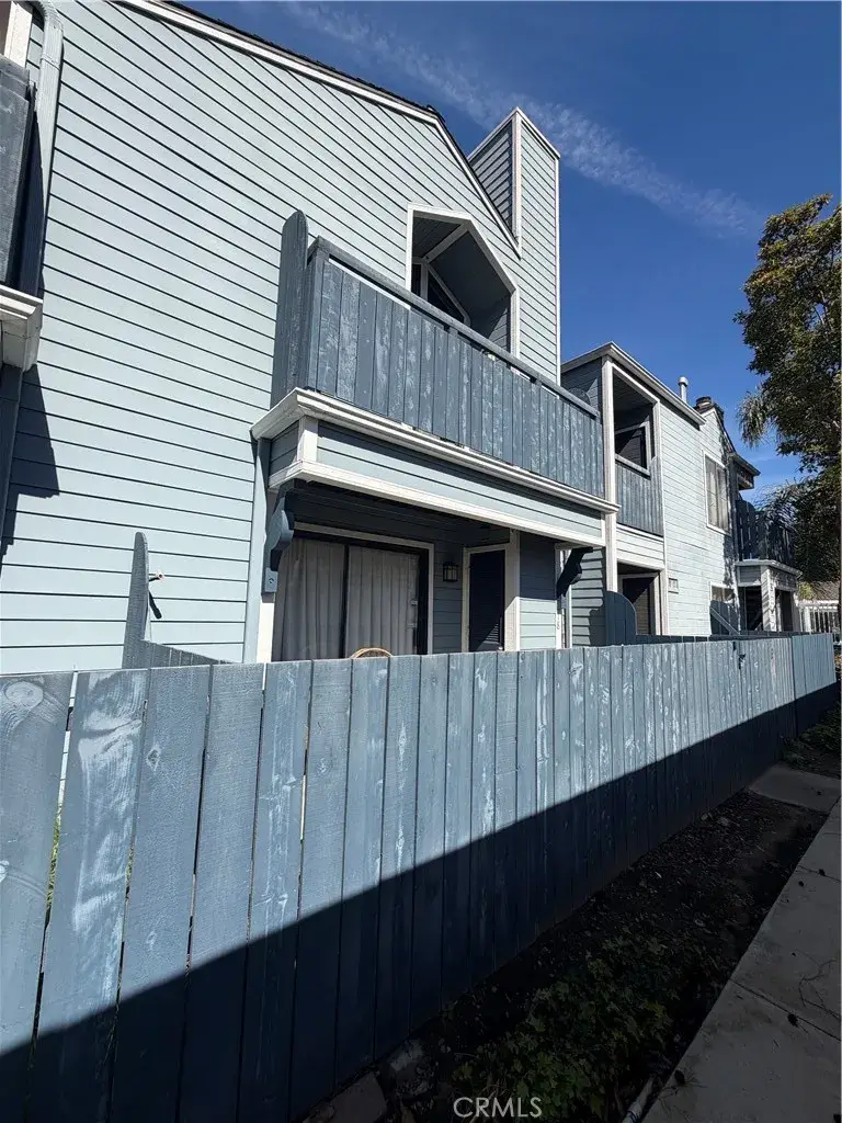 7312 Quill Dr #18, Downey, CA 90242 - #3