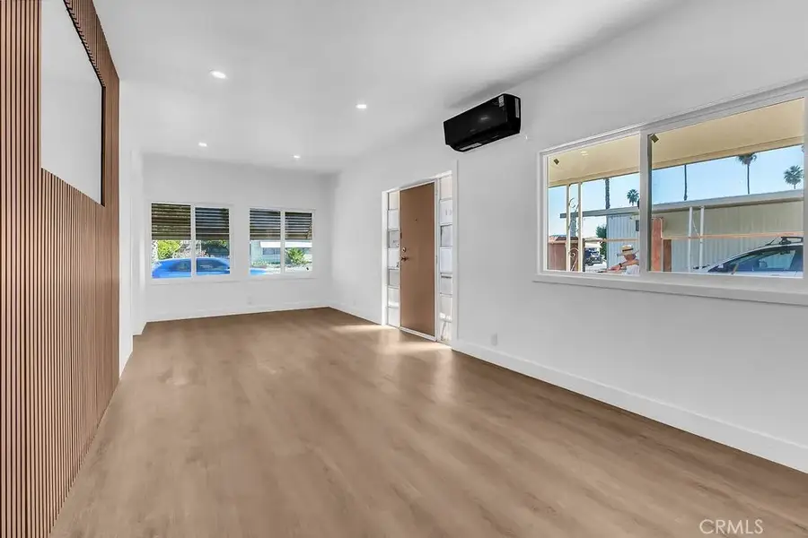 841 S Lyon, Hemet, CA 92543 - #3