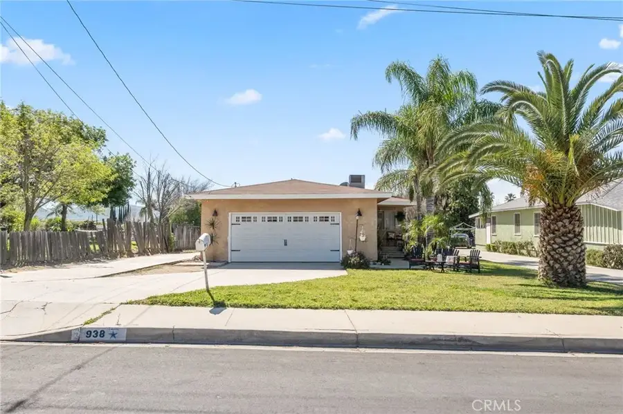 938 W Laurel, Colton, CA 92324 - #2