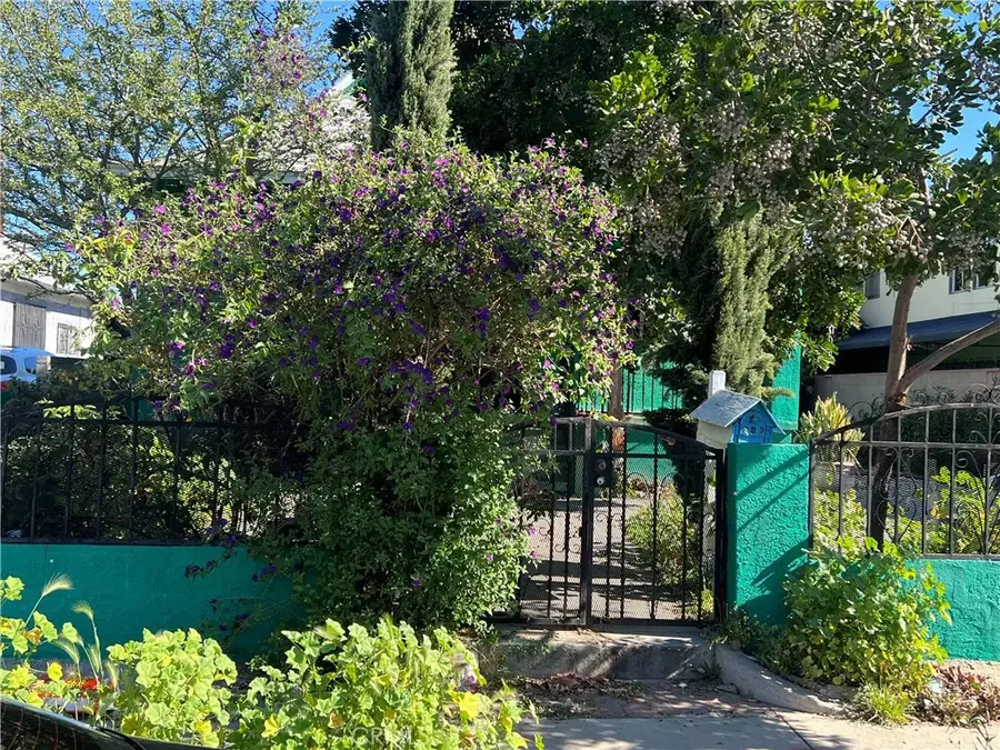 847 E 25th, Los Angeles, CA 90011 - #3