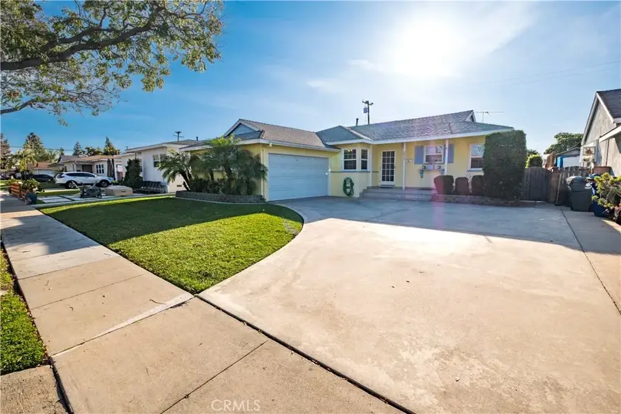 5813 Fanwood Ave, Lakewood, CA 90713 - #3