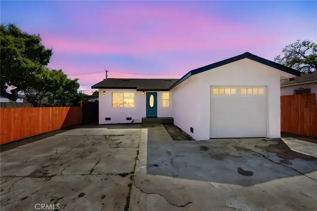 910 E 107th Street, Los Angeles, CA 90002 - #1