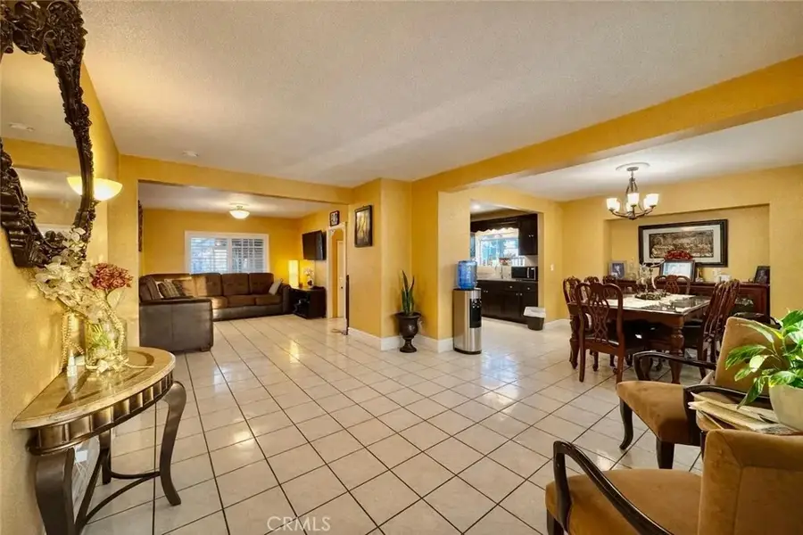 6926 Compton Avenue, Los Angeles, CA 90001 - #3