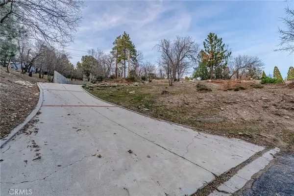 70 Panorama, Running Springs, CA 92382