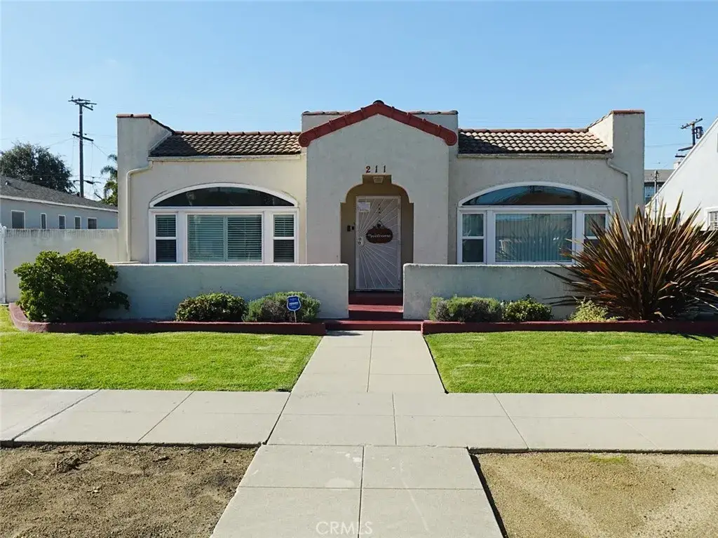 211 S Poinsettia Avenue, Compton, CA 90221 - #1