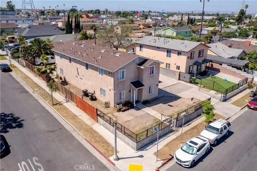 689 E 115, Los Angeles, CA 90059 - #2