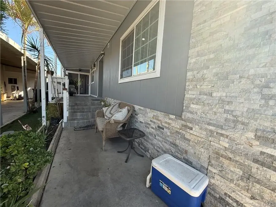 227 Palos Verdes, Santa Ana, CA 92704 - #3