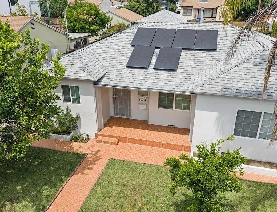 16637 Victory Boulevard, Van Nuys, CA 91406 - #2