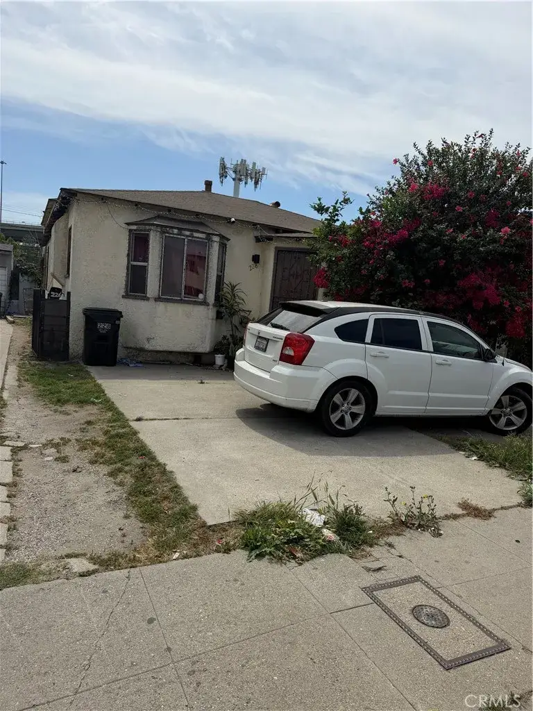 228 W Imperial, Los Angeles, CA 90061 - #2