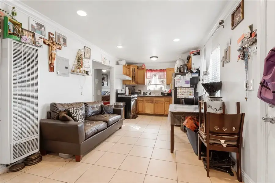 9201 S Central, Los Angeles, CA 90002 - #2