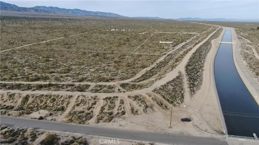 26000 Avenue W, Llano, CA 93544 - #1