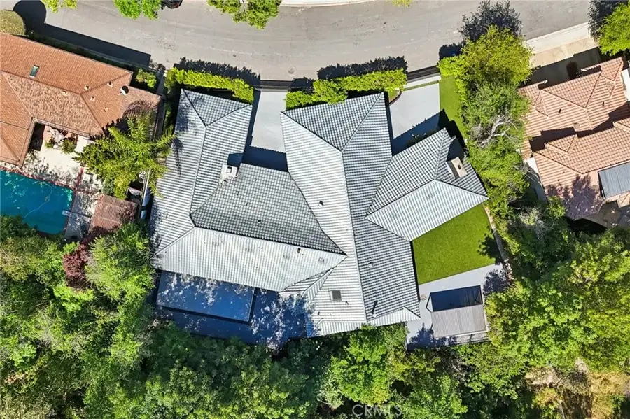 4900 Queen Victoria, Woodland Hills, CA 91364 - #2