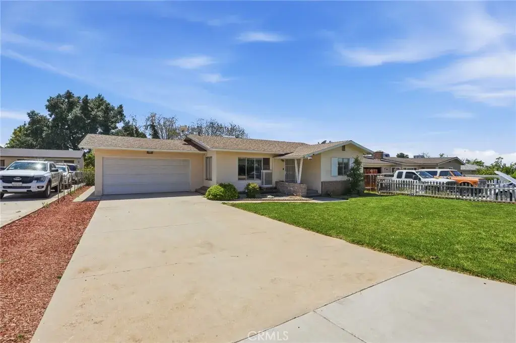 183 E County Line, Calimesa, CA 92320 - #1