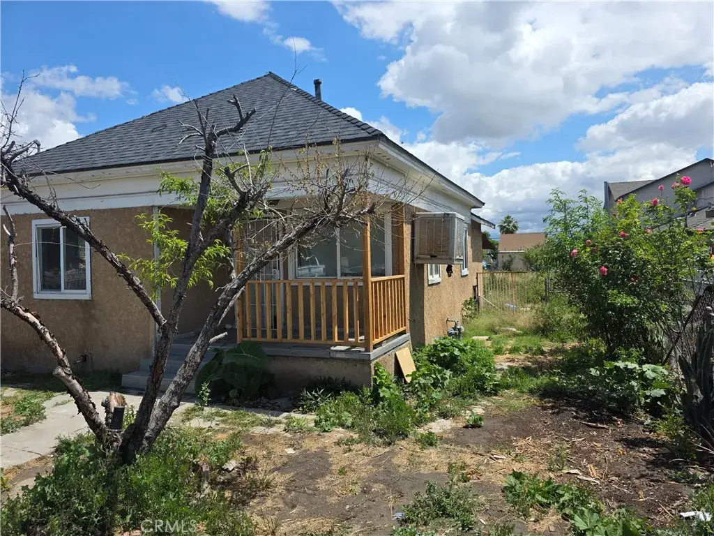 739 Perris, San Bernardino, CA 92411 - #1