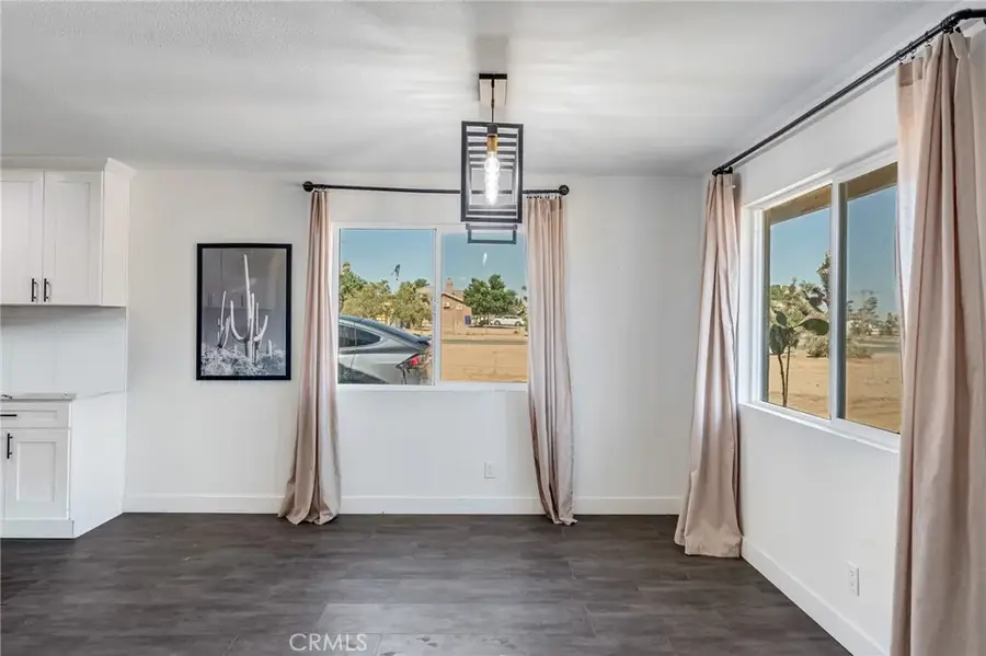 25811 Del Sol, Apple Valley, CA 92308 - #3