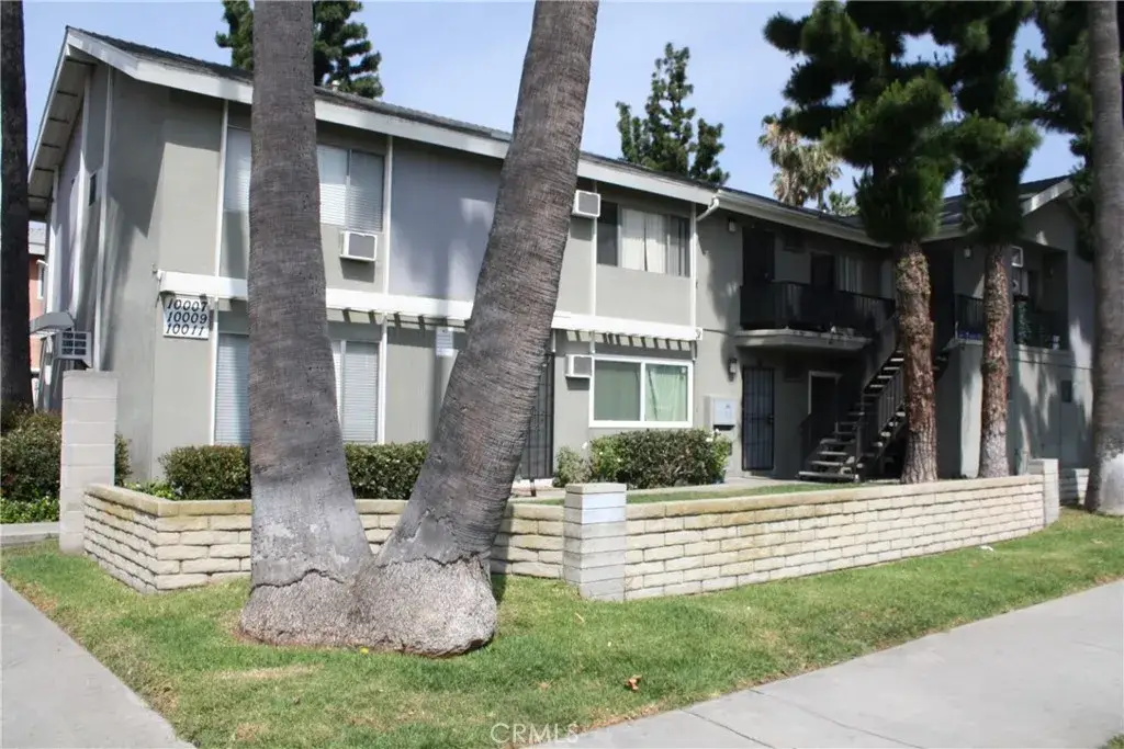 10011 Sepulveda, San Fernando Valley, CA 91345 - #1