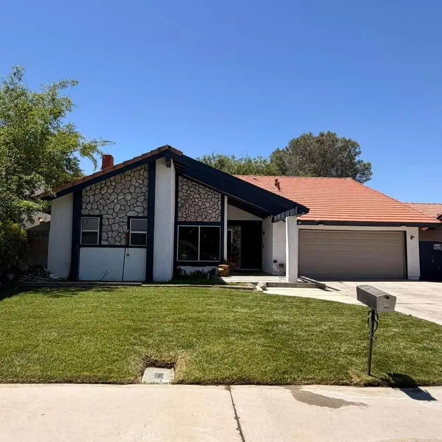 44117 Sancroft Avenue East, Lancaster, CA 93535 - #3