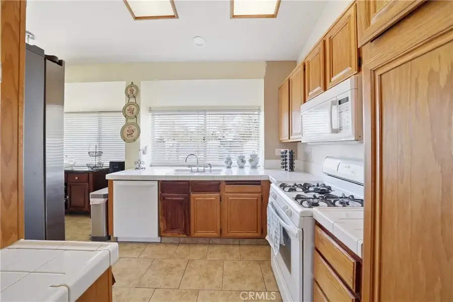 14158 Roan, Victorville, CA 92394 - #2