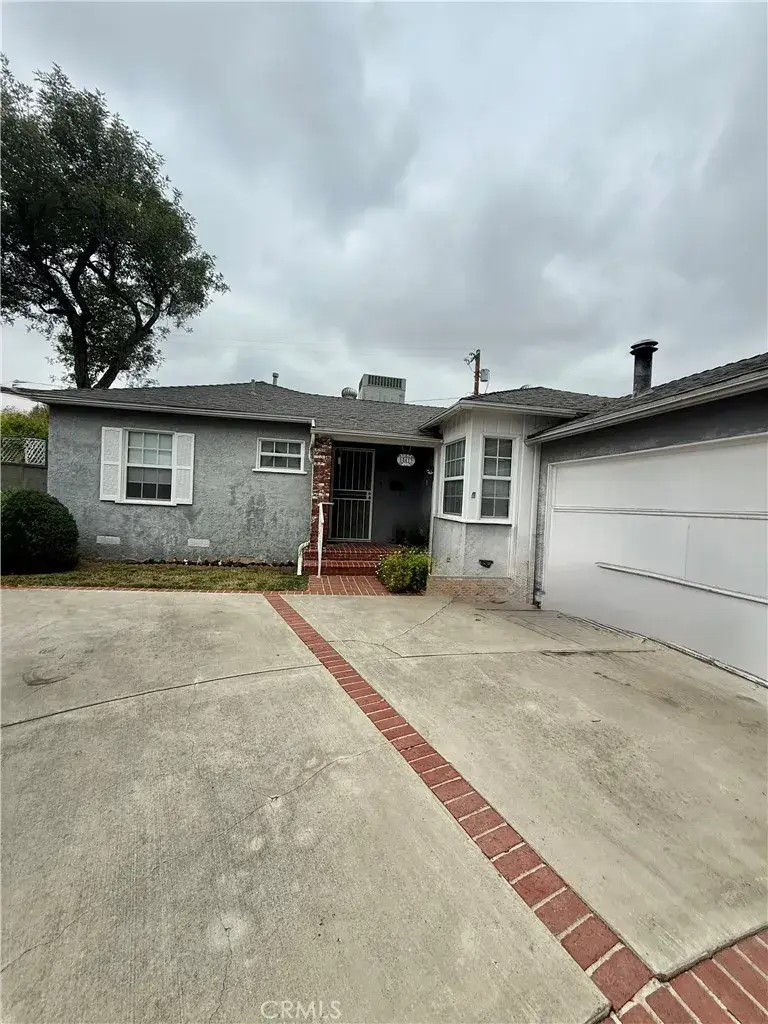 18413 Delano, Tarzana, CA 91335 - #1