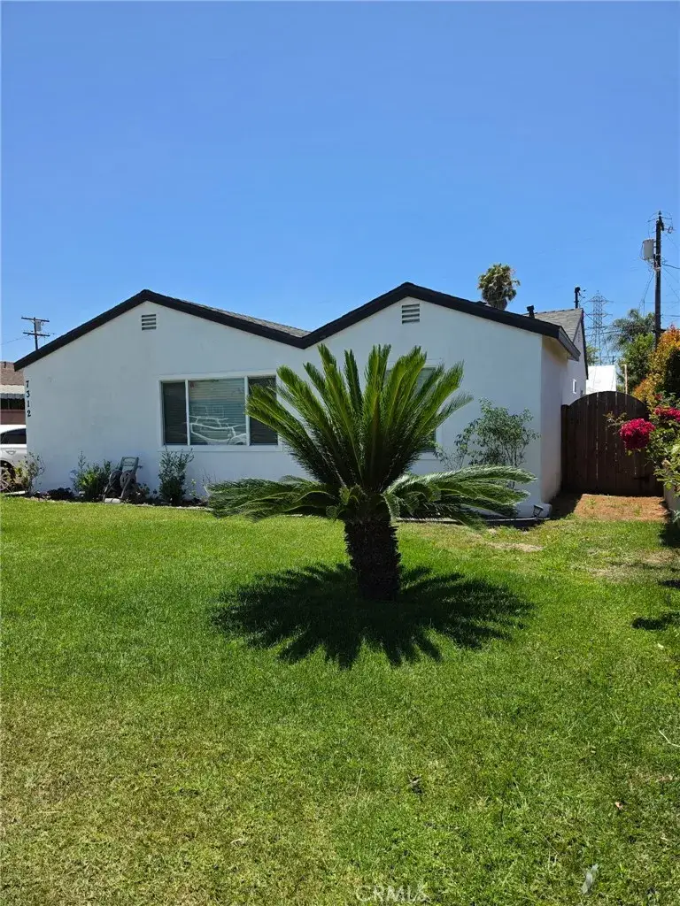 7312 Walnut Ave, Paramount, CA 90723 - #2