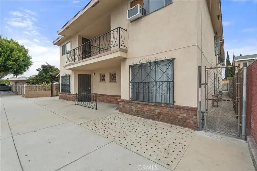 6336 Templeton Street, Huntington Park, CA 90255 - #3