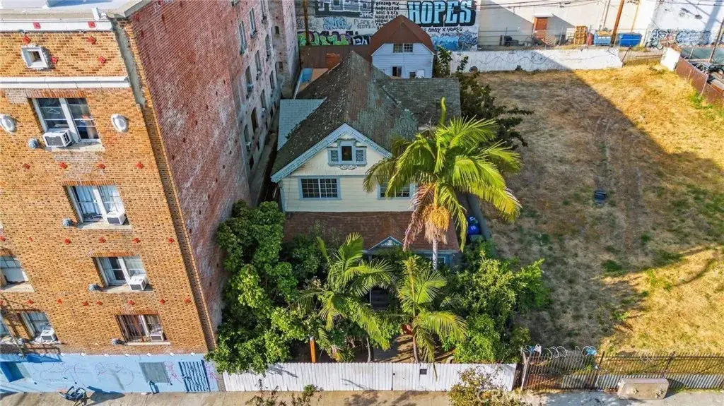 1545 Cambria, Los Angeles, CA 90017 - #1