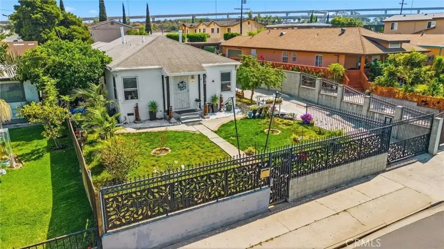 134 W 113th, Los Angeles, CA 90061 - #2