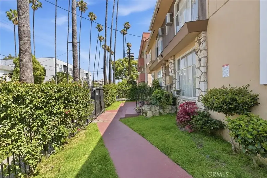 5408 Russell, Los Angeles, CA 90027 - #2