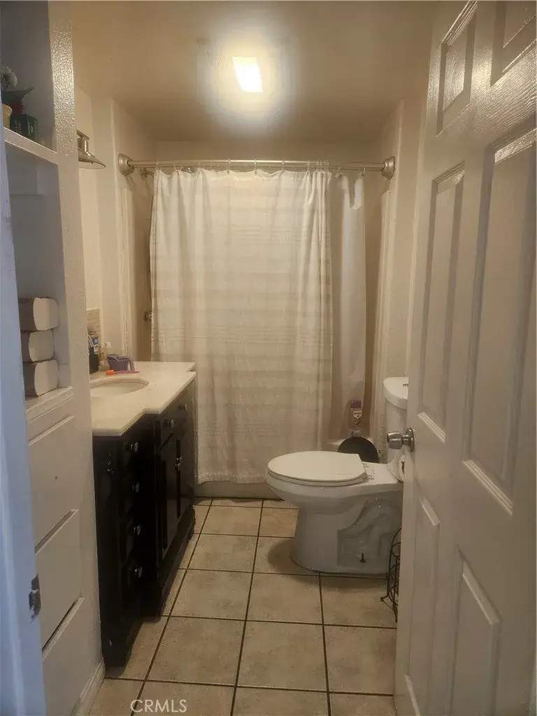 4921 W 104th St, Inglewood, CA 90304 - #3