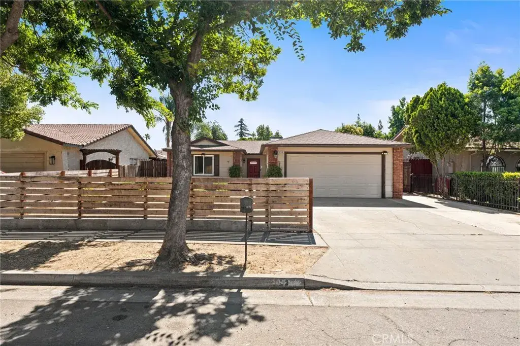 3034 N Marty, Fresno, CA 93722 - #1