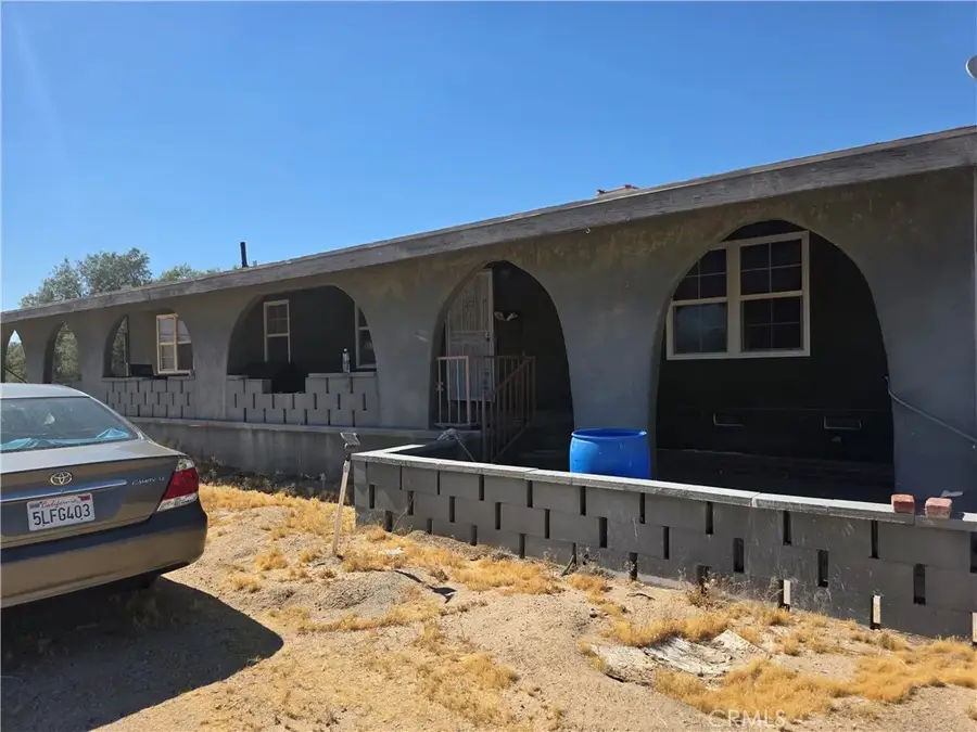 39070 Yucca, Newberry Springs, CA 92398 - #3