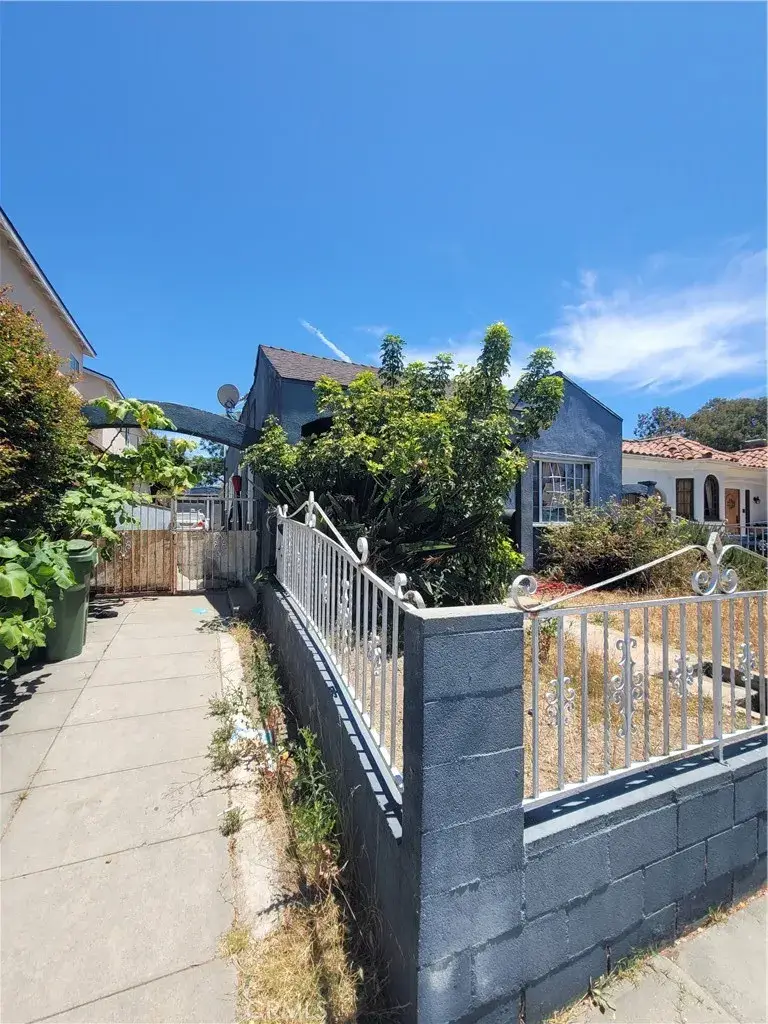 1532 Carmona, Los Angeles, CA 90019 - #2