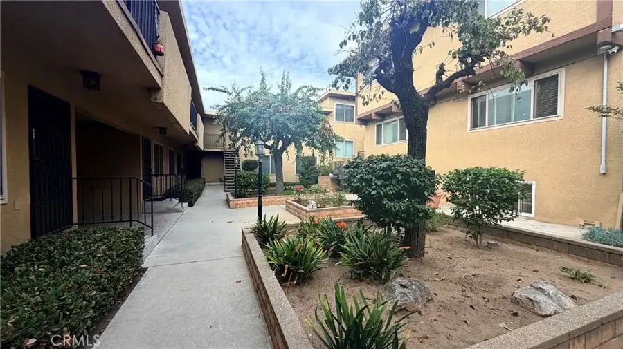 110 E Hillcrest, Inglewood, CA 90301 - #2
