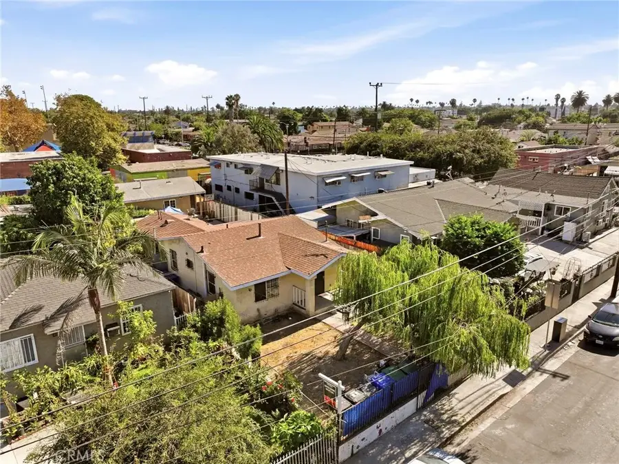 652 W 87th, Los Angeles, CA 90044 - #2
