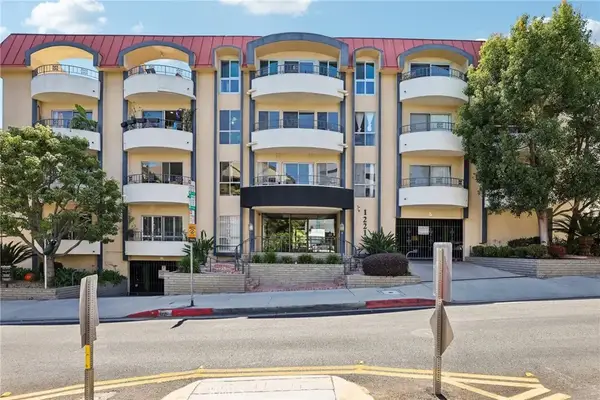 1221 N Kings #203, West Hollywood, CA 90069