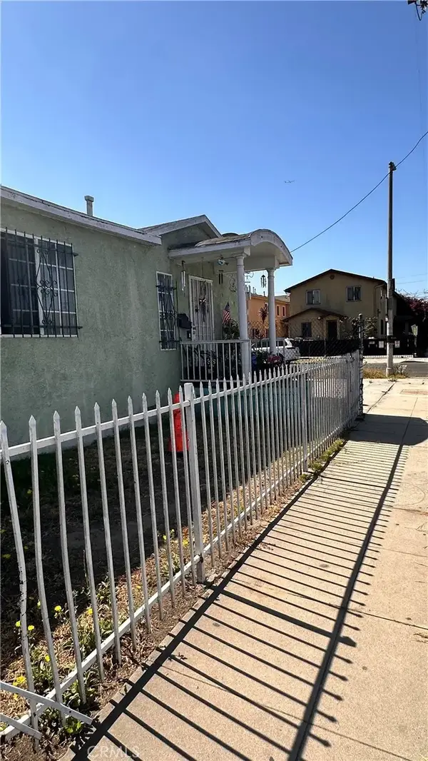 6114 Wall, Los Angeles, CA 90003