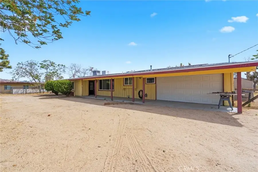 7425 Joshua View, Yucca Valley, CA 92284 - #2