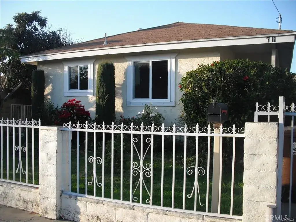 711 E Pine, Compton, CA 90221 - #1
