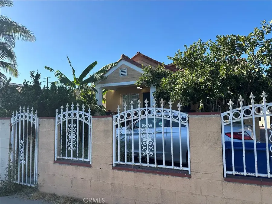 1137 W 61st, Los Angeles, CA 90044 - #3