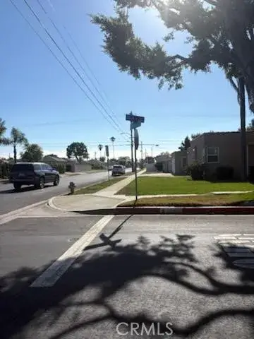 9532 S 4th, Inglewood, CA 90305 - #2