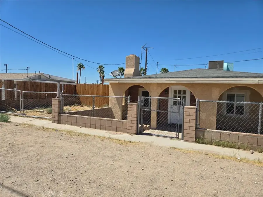 2009 Aurora Way, Barstow, CA 92311 - #2